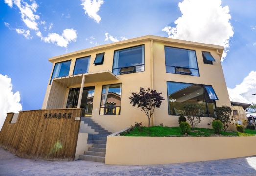 香格里拉雪见·HALF观景民宿（独克宗古城大佛寺转金筒店）外景图