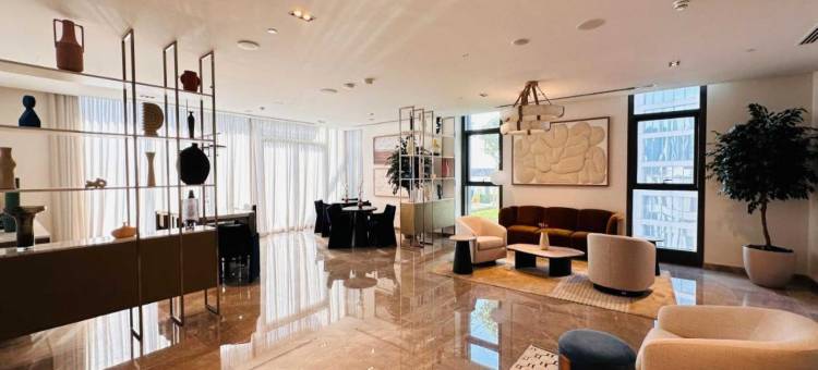 豪华一卧室公寓在哈利法塔皇冠(Luxury 1-Bedroom Apartment At Burj Crown.)图片
