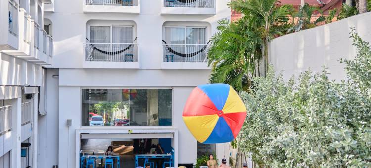 卢巴普吉岛芭东旅舍(Lub d Phuket Patong)图片