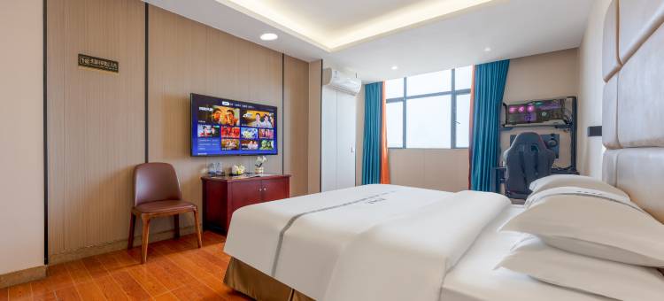 京喜电竞酒店(东莞长安大润发店)图片