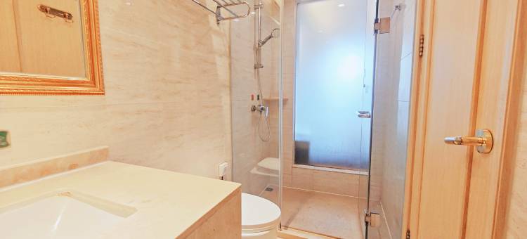 雷神电竞酒店(山东路五四广场店)图片