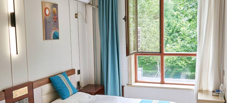 集安汉锦酒店  (集安大吉他主题广场店)图片