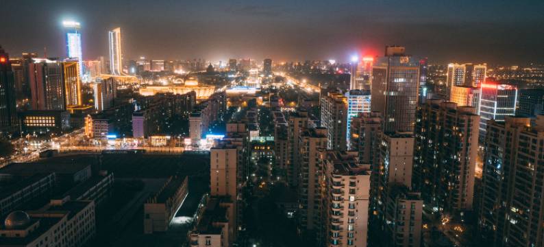 紫钻酒店(金凤万达店)图片