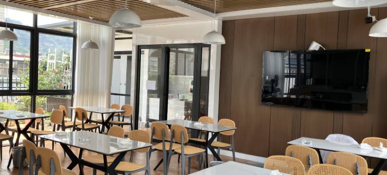 夜明珠假日酒店(建始中医院店)图片