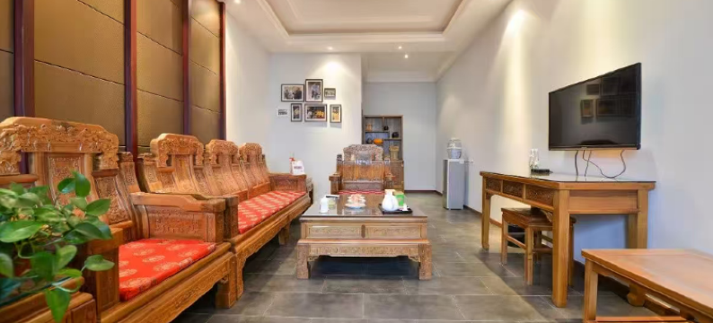 云丘山窑洞大院图片