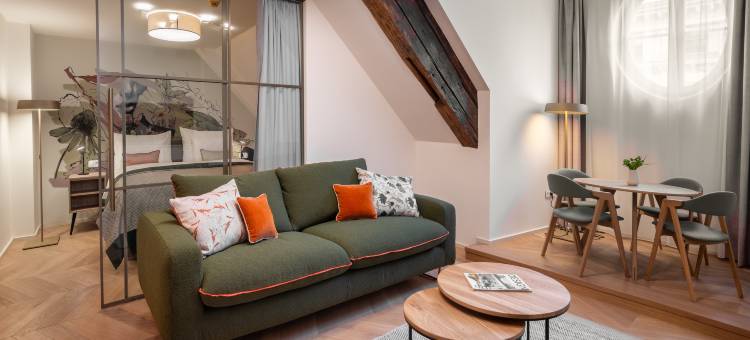 阿德雷兹植物学家(The Botanist by Adrez)图片