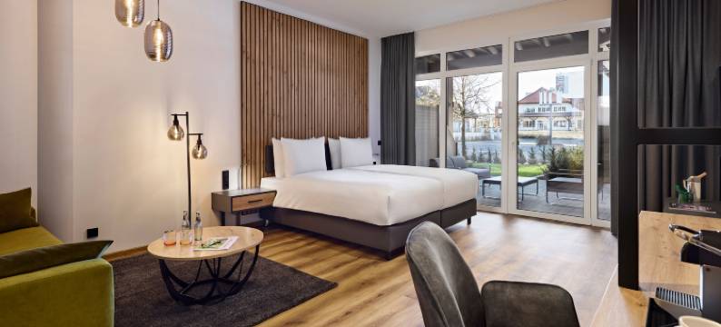 纽博格林赛车林德纳酒店(Nuerburgring Motorsport Hotel)图片