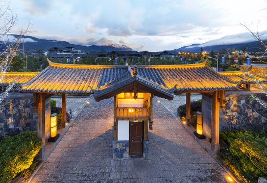 Courtyard Resort Lijiang Yueyun Hotel Overview