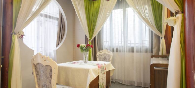 花枝雨・古镇唯美庭苑(西塘五姑娘公园店)图片