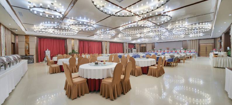 周口饭店(万顺达百货客运中心站店)图片