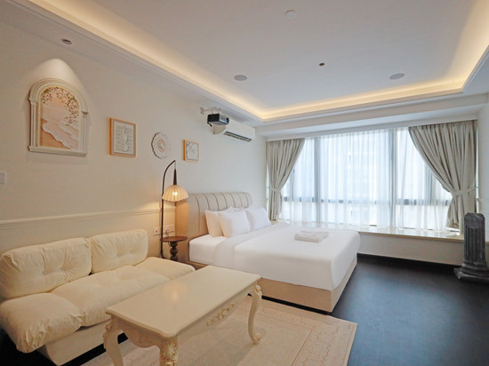 RNF Romantic French Elegant Style # Movie-Themed Surround Sound # Private Movie Theater
