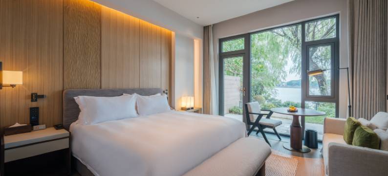 德清洛漾半岛雷迪森庄园图片