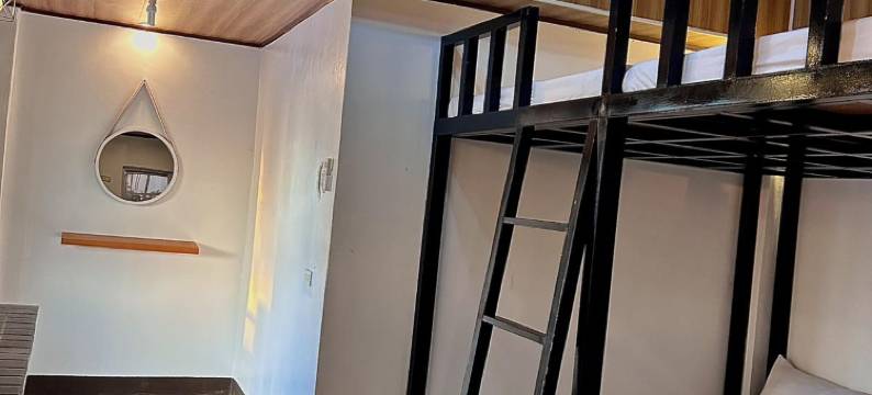 KNB西别墅酒店，由SMS酒店管理(KNB West Villa Inn by SMS Hospitality)图片