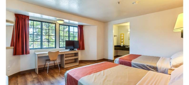 皮诺尔6号汽车旅馆(Motel 6 Pinole, CA)图片