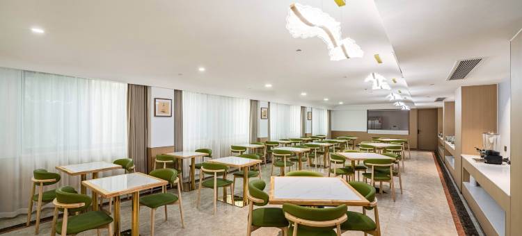 如家艾扉酒店(衢州常山白马广场店)图片