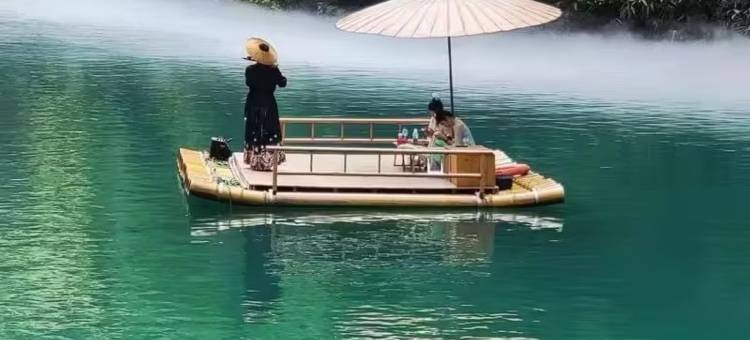 鹤峰听泉民宿(屏山峡谷景区店)图片