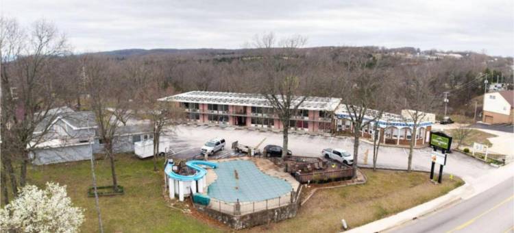 Colonial Mountain Inn Branson MO图片