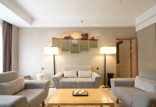 Ramada Encore by Wyndham Jintang Hotel Overview