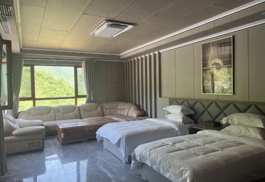 Daza Resort Mountain House B&B Hotel Overview