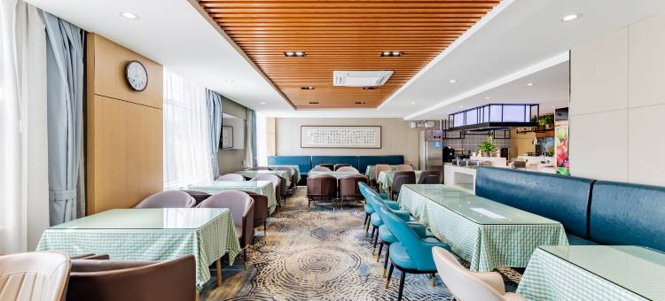 嘉怡轻居酒店(呼和浩特国际会展中心店)图片
