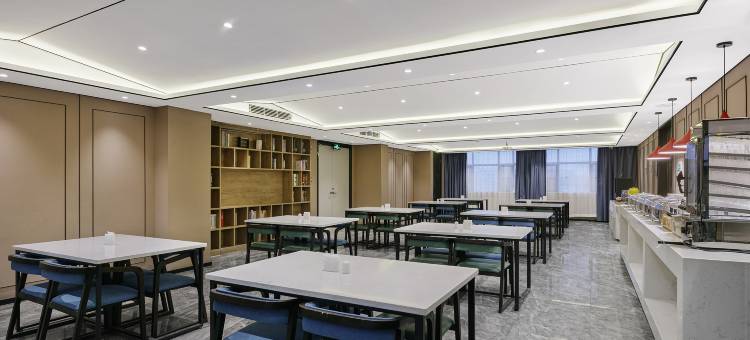 陌上轻居酒店(郸城一高汽车中心站店)图片