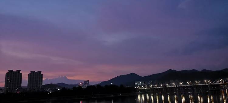 桐庐富春江山与院子民宿图片