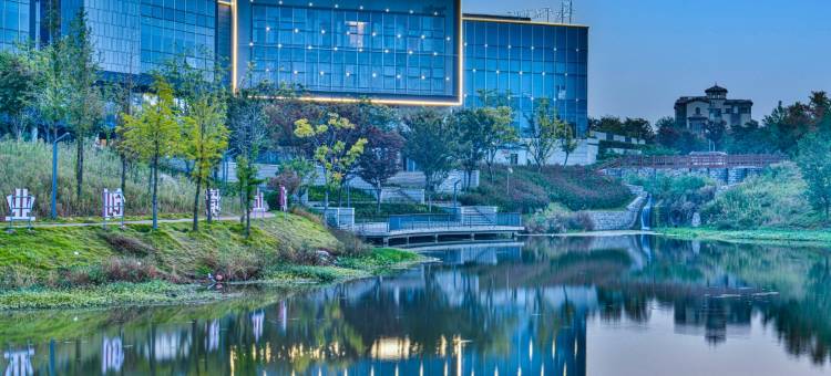 白玉兰酒店(枣庄高铁站太行山路店)图片