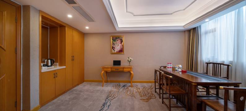 维也纳国际酒店(深圳龙华茜坑地铁站店)图片