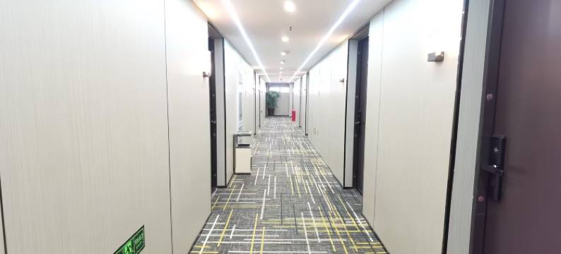 头号玩家乐享酒店(徐州万科新天地工农路地铁站店)图片