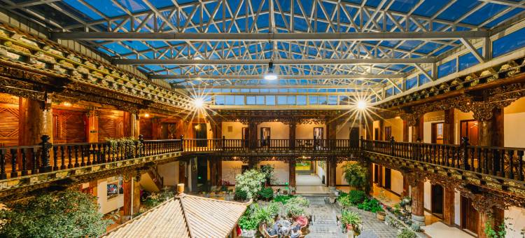 美程里酒店(香格里拉噶丹松赞林寺店)图片