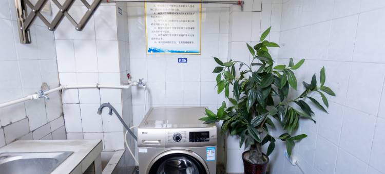 六月莲精品酒店(涟源体育馆工贸职业中专店 )图片