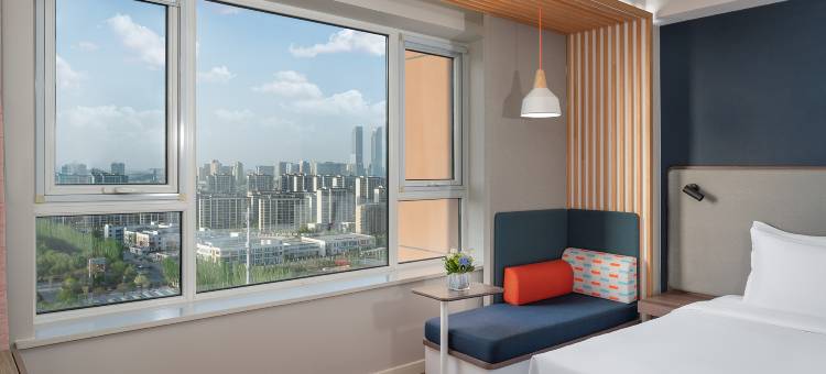 银川中心智选假日酒店(高铁站银川九中店)图片