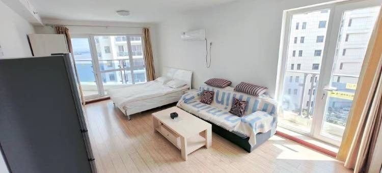 High嗨海酒店(石岛湾店)图片