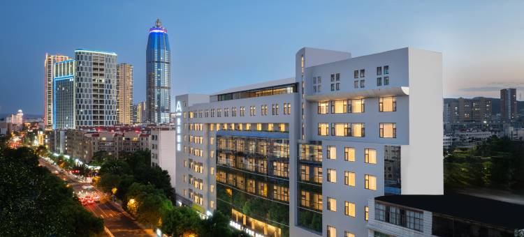 曲靖麒麟花园南城门亚朵酒店图片