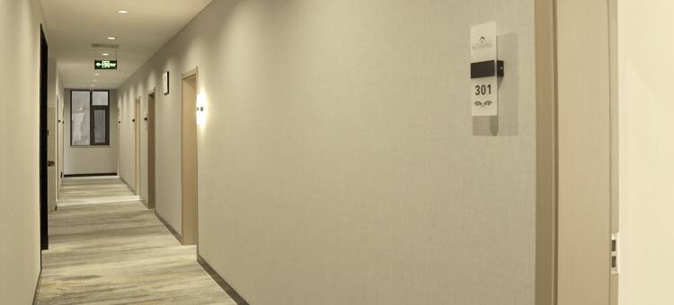 锐祥·智能影音酒店(大理洱海公园高铁站店)图片