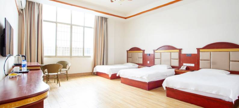 云曼大酒店(科目三考试中心店)图片