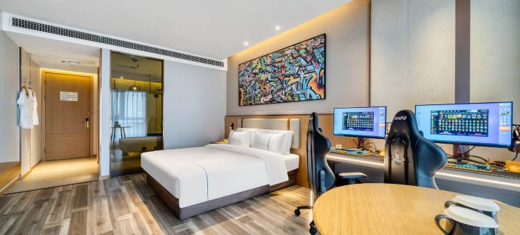 ReMAX热麦电竞酒店(宁波汽车南站火车站店)图片