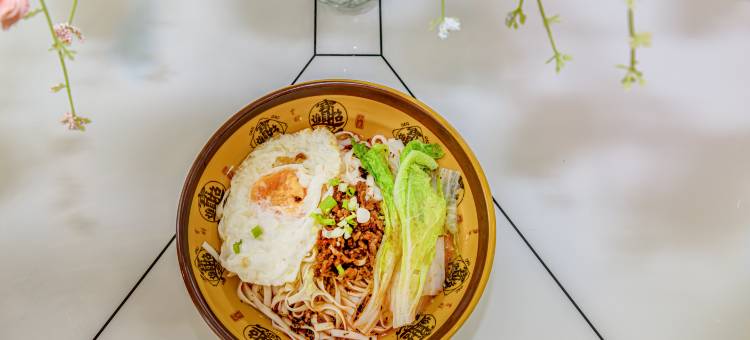 楚雄泊岸酒店(楚雄彝海公园店)图片