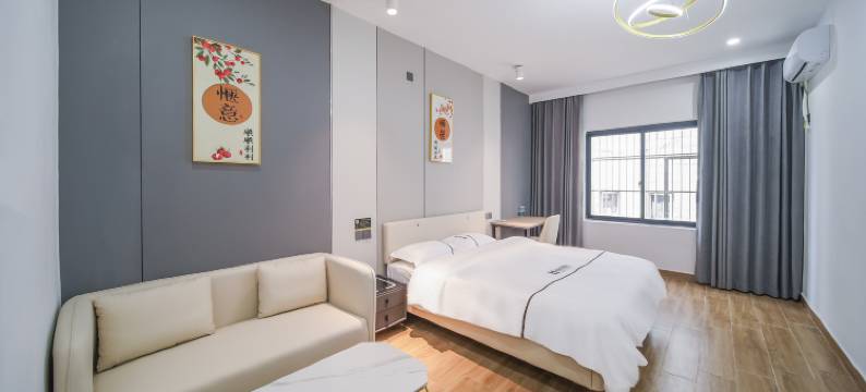 Run into　湖畔偶遇·影音美宿(西湖水东街店)图片