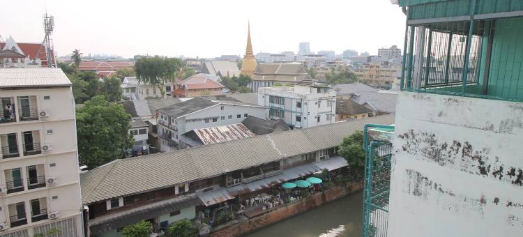 班那普佩奇青年旅馆(Baan Nampetch Khaosan Hostel)图片