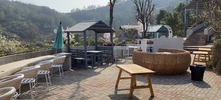 凤凰山庄凤凰栖山谷民宿图片