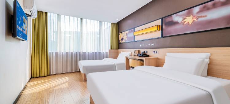 IU酒店(重庆合川财富广场重百商场店)图片