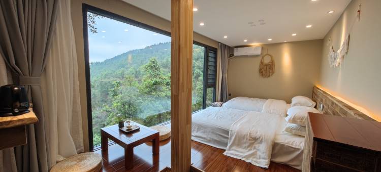 上林大明山云松山宿图片