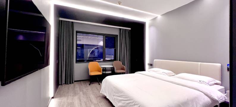 CJ潮际电竞酒店(西安南稍门地铁站店)图片