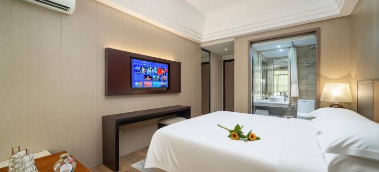 AQUEEN寰庭酒店(珠海情侣路大剧院店)图片