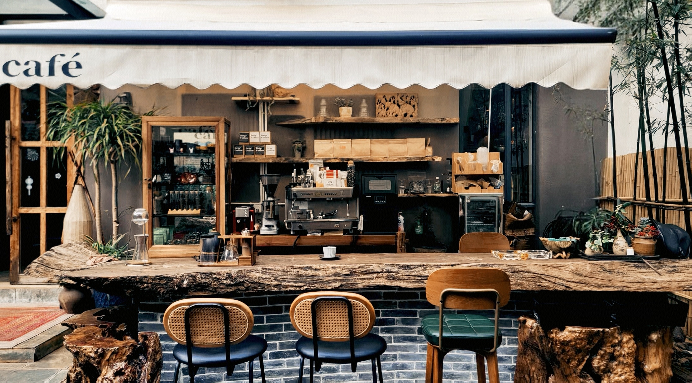 Dian Chi Lake VillaHotel Overview