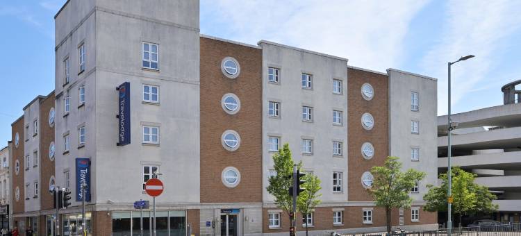 Travelodge Watford Central图片