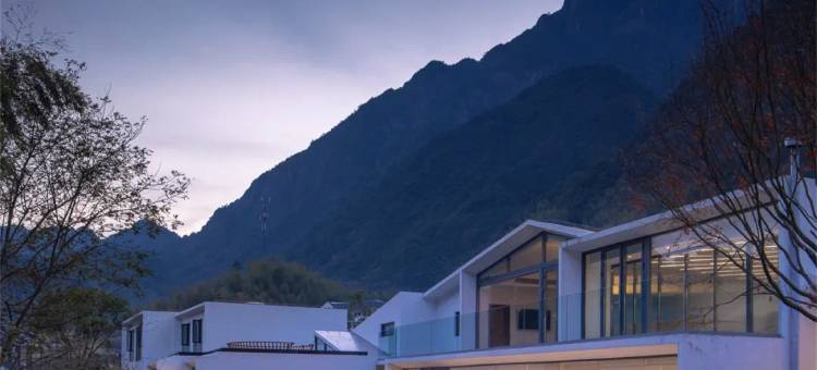秋山叙·观山望海CloudscapeDali漫居美墅(大理古城崇圣寺三塔店)图片