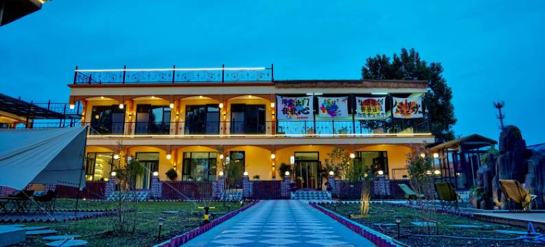 燕泥轩民宿(昭苏草原石人店)图片