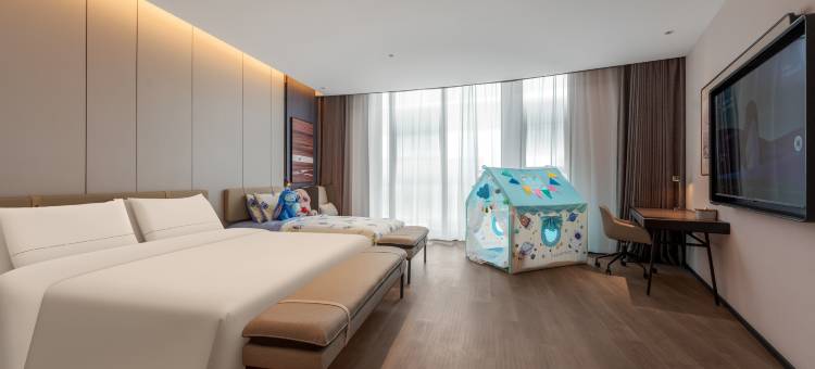 库车步行街五一南路亚朵酒店图片